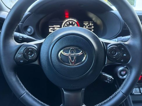 Certified 2025 Toyota GR86 w/ ALL Weather Mat Package (TMS) image 21