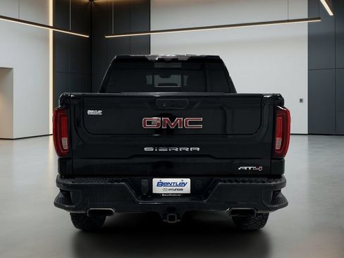 Used 2021 GMC Sierra 1500 AT4 w/ AT4 Premium Package AWD/4WD image 5
