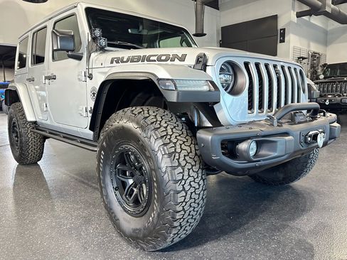 Used 2022 Jeep Wrangler Unlimited Rubicon w/ Xtreme Recon 35" Tire Package image 2