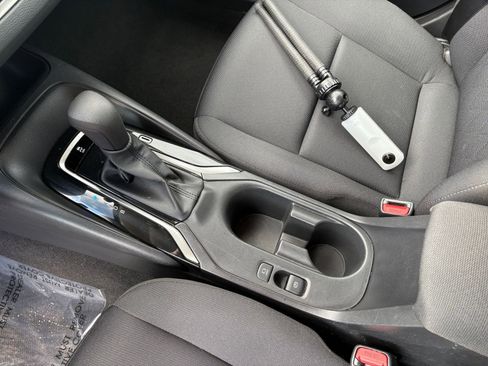 Used 2025 Toyota Corolla LE image 41