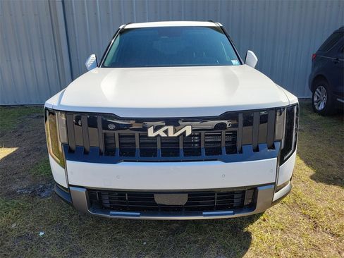 New 2027 Kia Telluride S image 2