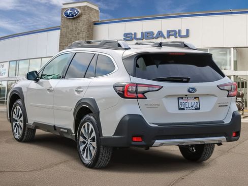 Used 2025 Subaru Outback Touring XT image 2