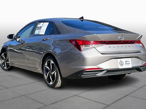 Used 2023 Hyundai Elantra SEL w/ Convenience Package image 11