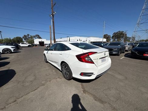 Used 2017 Honda Civic EX image 8