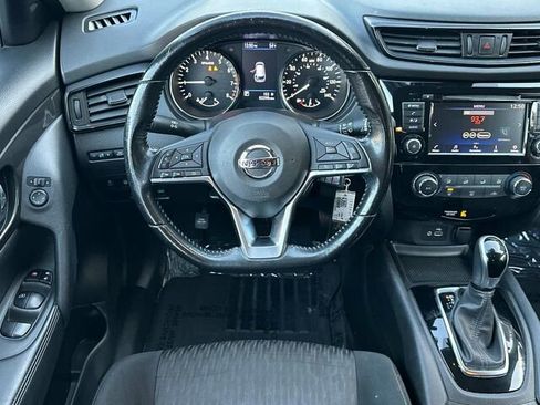 Used 2020 Nissan Rogue S w/ Special Edition Package image 18