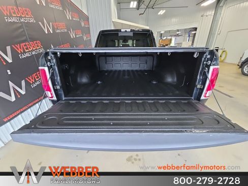 Used 2018 RAM 2500 Laramie AWD/4WD image 7