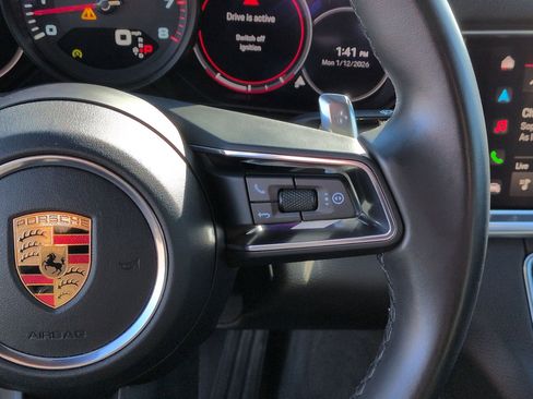 Used 2023 Porsche Panamera 4 image 20