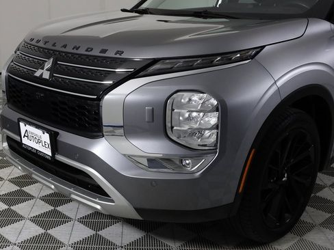 Used 2022 Mitsubishi Outlander SE image 44