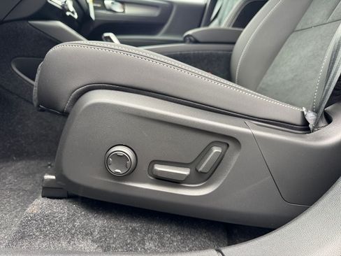New 2026 Volvo EX40 Ultra AWD/4WD image 12