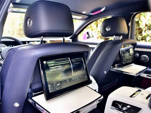 Used 2021 Rolls-Royce Ghost image 23