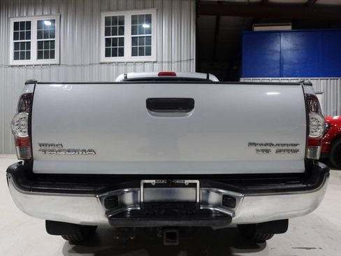 Used 2013 Toyota Tacoma PreRunner w/ SR5 Pkg RWD image 4