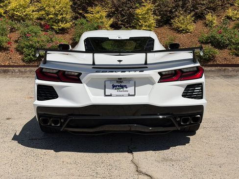 Used 2022 Chevrolet Corvette Stingray Preferred Cpe w/ Z51 Performance Package RWD image 4