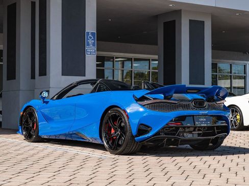 Used 2024 McLaren 750S Spider image 40
