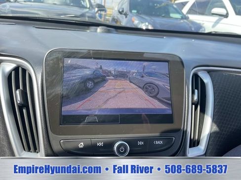 Used 2024 Chevrolet Malibu LT FWD image 24