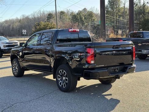 Used 2023 Chevrolet Colorado LT w/ LT Convenience Package III image 24