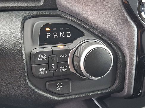 Certified 2025 RAM 1500 Big Horn AWD/4WD image 18