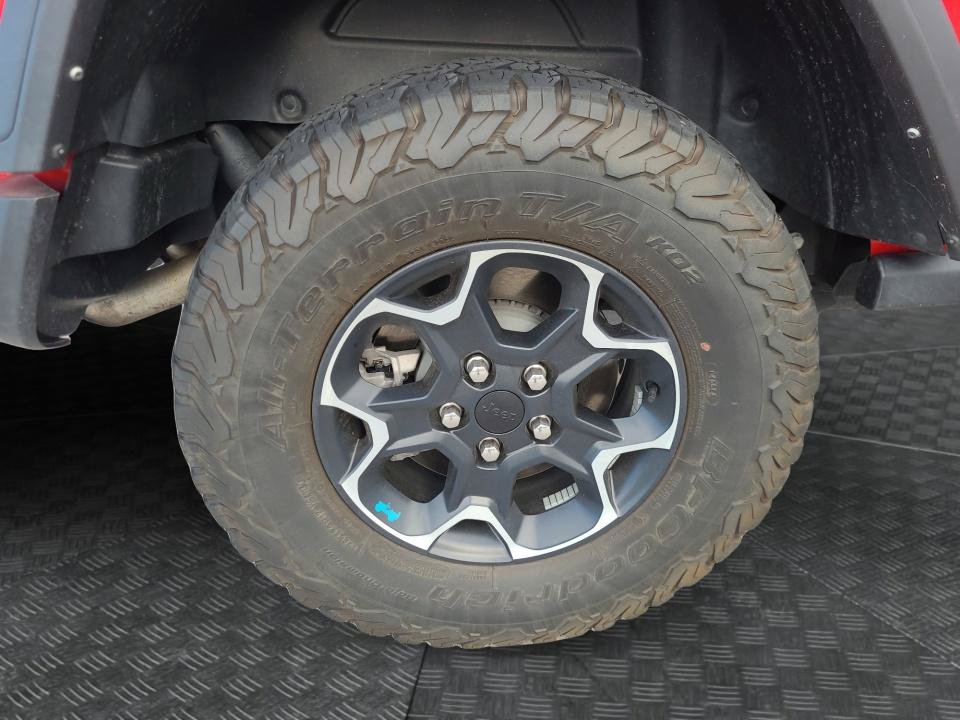 Used 2023 Jeep Wrangler Unlimited Rubicon 4xe AWD/4WD image 27