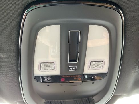Certified 2024 Volvo XC90 B6 Ultimate w/ Protection Package Premier AWD/4WD image 28