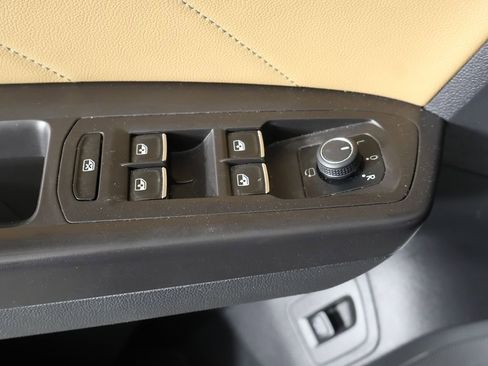 Used 2022 Volkswagen Atlas Cross Sport SEL Premium R-Line image 38