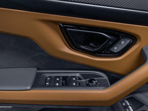 New 2025 Lamborghini Urus SE image 22