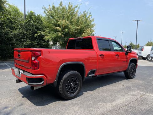 Used 2022 Chevrolet Silverado 2500 LT w/ Z71 Sport Edition AWD/4WD image 9
