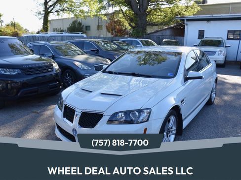 Used 2008 Pontiac G8 RWD image 1