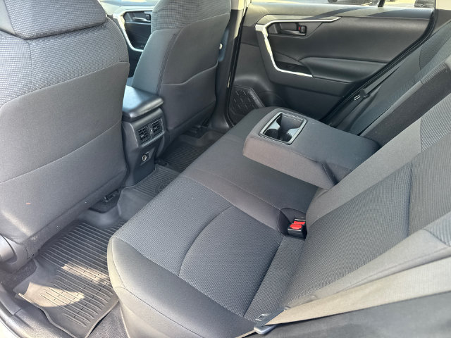 Certified 2021 Toyota RAV4 LE AWD/4WD image 20