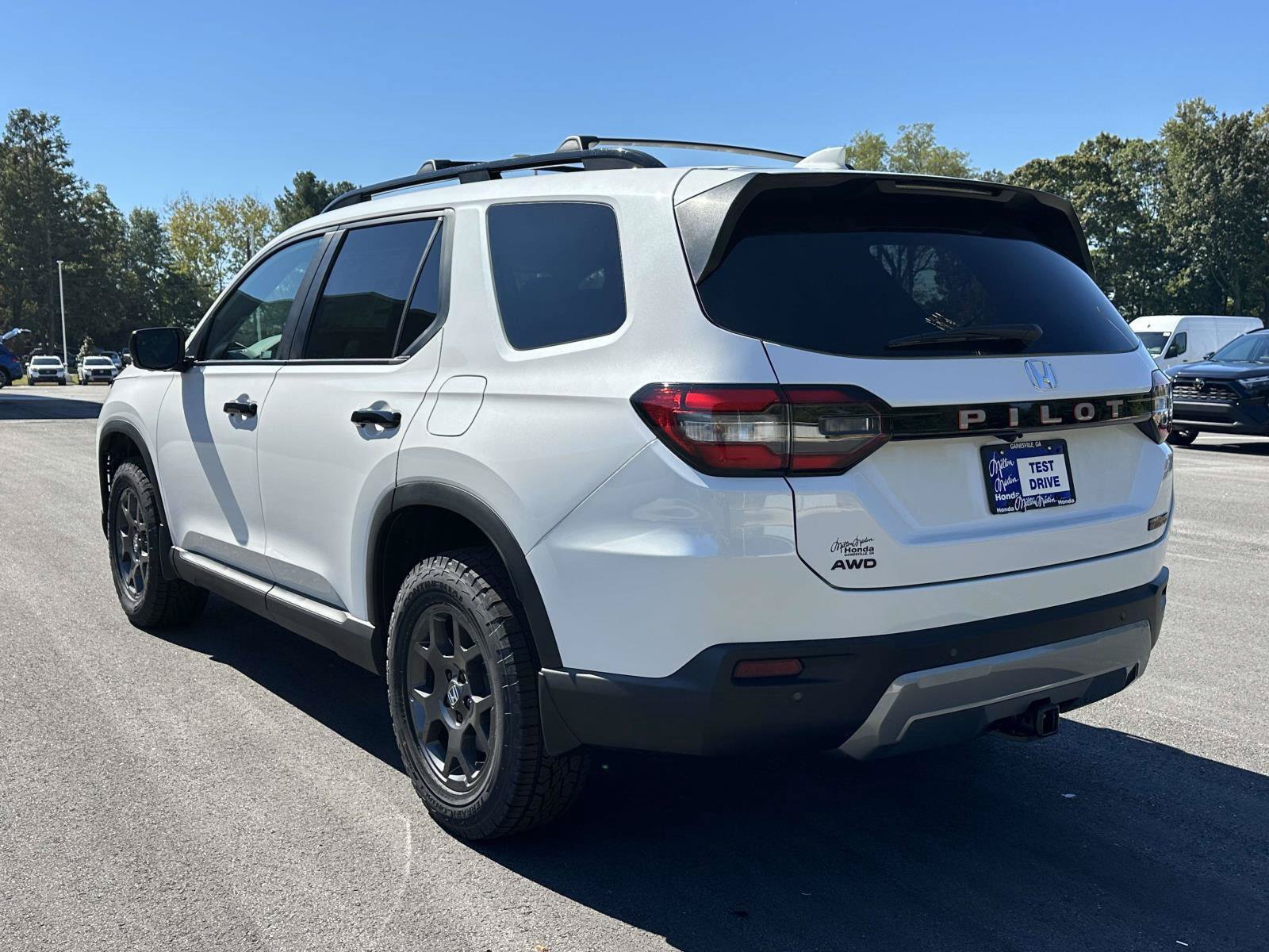 New 2026 Honda Pilot TrailSport image 25