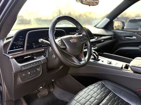 Used 2021 Cadillac Escalade Sport Platinum image 15