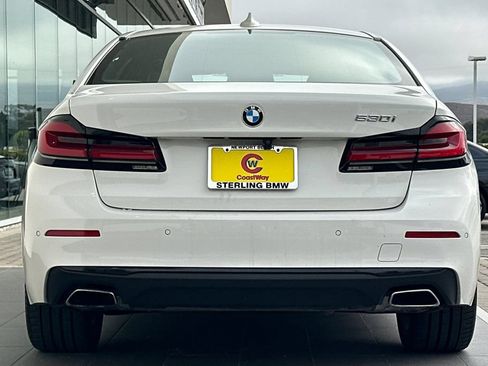 Used 2023 BMW 530i w/ Convenience Package RWD image 4