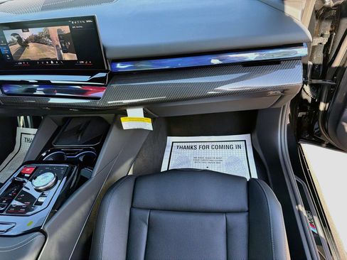 New 2027 BMW M5 w/ Executive Package AWD/4WD image 18