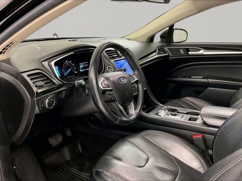 Used 2020 Ford Fusion Titanium AWD/4WD image 16