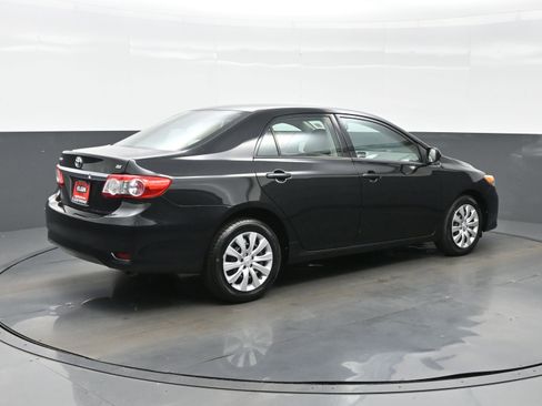 Used 2012 Toyota Corolla LE FWD image 6
