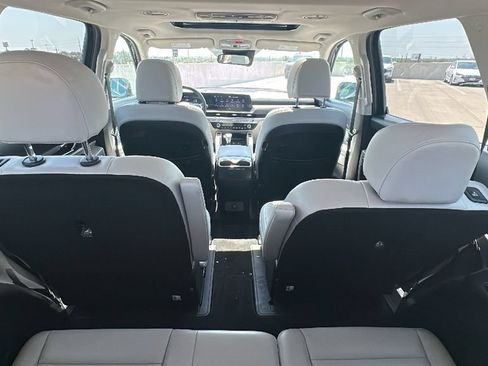 Used 2025 Kia Telluride S FWD image 37