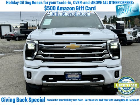 Used 2024 Chevrolet Silverado 2500 High Country w/ High Country Premium Package image 8