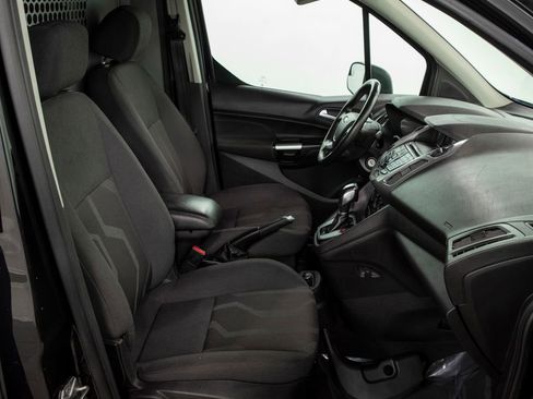 Used 2018 Ford Transit Connect XLT image 15
