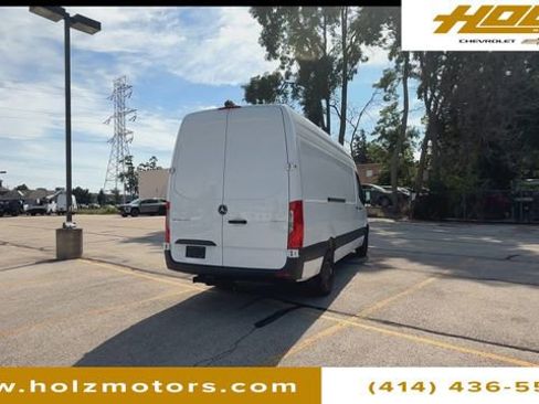 Used 2025 Mercedes-Benz Sprinter 2500 image 8