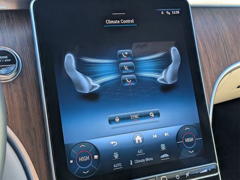 Used 2023 Mercedes-Benz C 300 4MATIC Sedan image 27