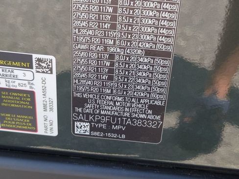 New 2026 Land Rover Range Rover SE AWD/4WD image 22