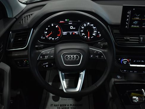 Used 2023 Audi Q5 2.0T Premium w/ Convenience Package image 16