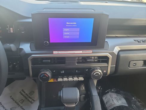 Certified 2025 Toyota Tacoma SR5 image 22