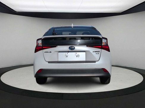 Used 2021 Toyota Prius L Eco image 7