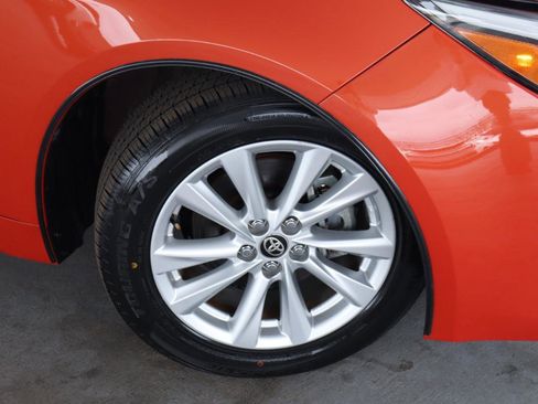 Used 2023 Toyota Corolla SE image 3