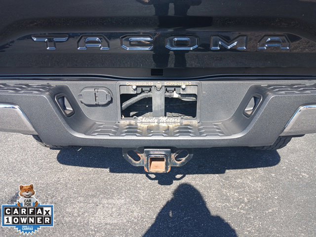 Used 2020 Toyota Tacoma SR5 AWD/4WD image 8