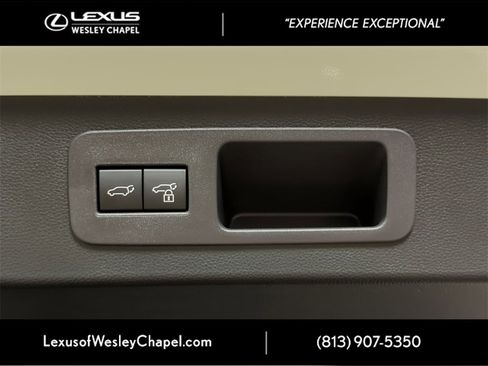 New 2025 Lexus LX 700h F Sport image 9