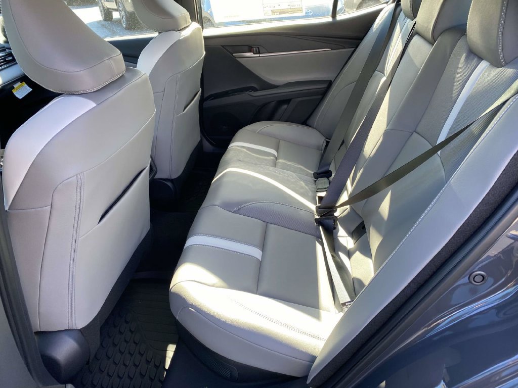 New 2026 Toyota Camry Hybrid FWD image 10