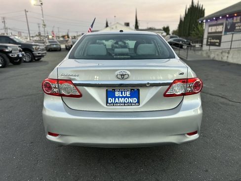 Used 2011 Toyota Corolla LE FWD image 5