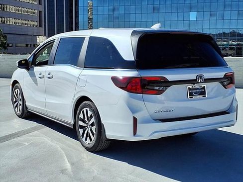 New 2026 Honda Odyssey EX-L image 6