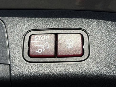 Used 2021 Mercedes-Benz GLA 250 4MATIC image 14