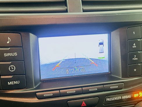 Used 2017 Ford Explorer XLT FWD image 21